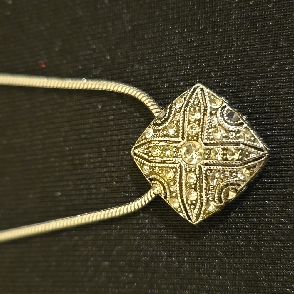 Vintage Silver Tone Art Deco Design Necklace